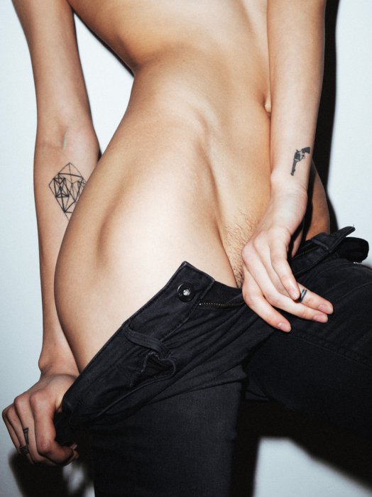 Девушки бывают разные