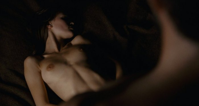 Девушки бывают разные