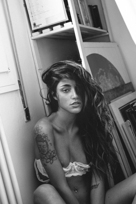 Девушки бывают разные