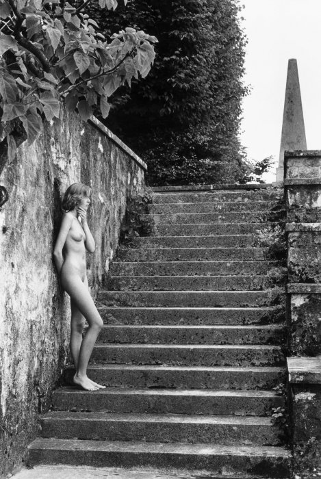 Девушки бывают разные