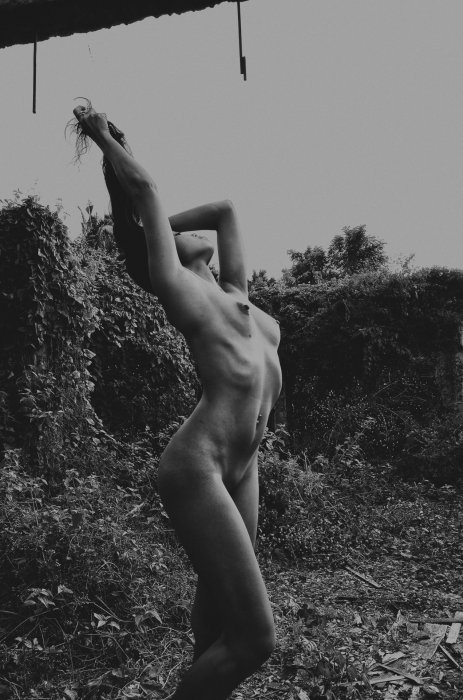 Девушки бывают разные