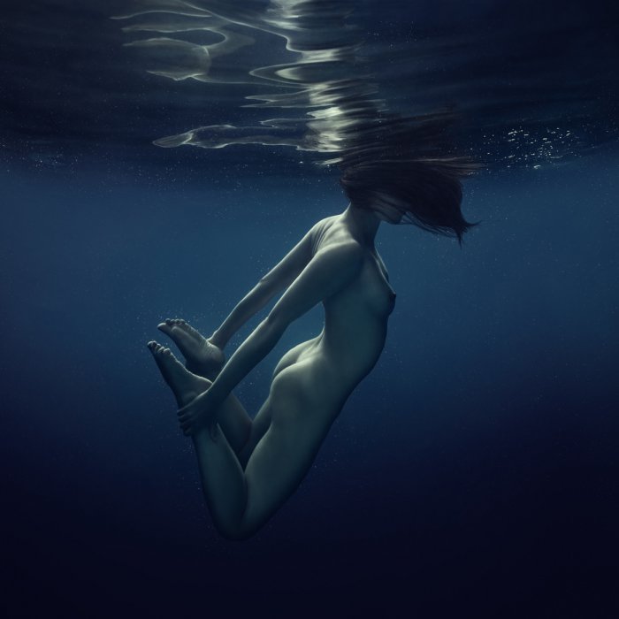 Девушки бывают разные