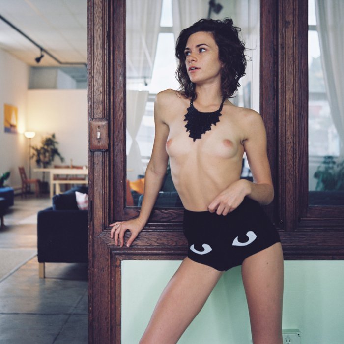 Девушки бывают разные