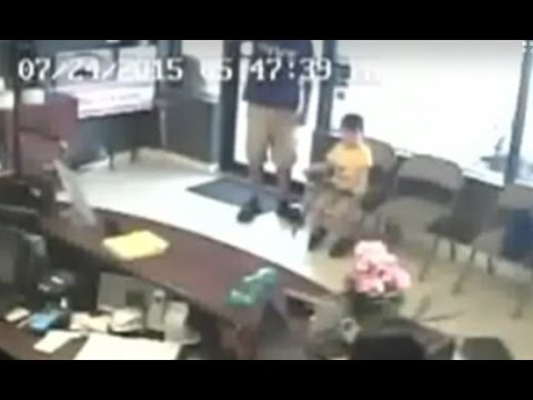 Отнял у 4-летнего ребёнка планшет