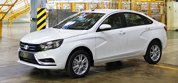 Lada Vesta будет продаваться в трех комплектациях