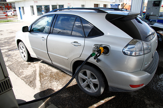 Красноярцам рассказали, на каких заправках продают некачественный бензин