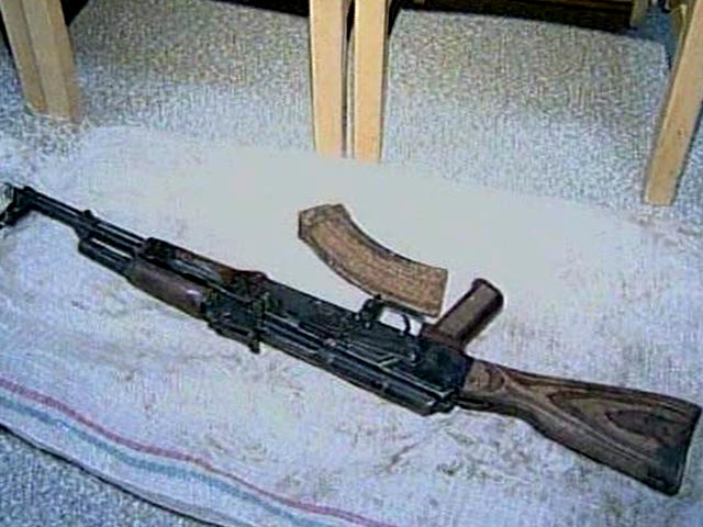 Солдат расстрелял сослуживцев после избиения