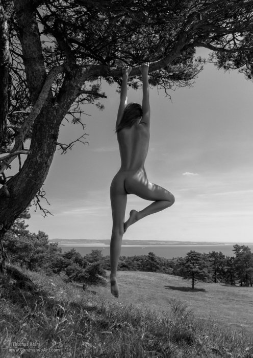 Девушки бывают разные