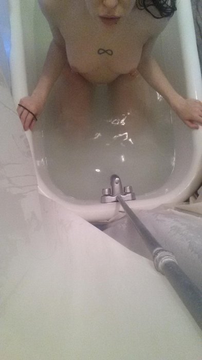 Девушки бывают разные