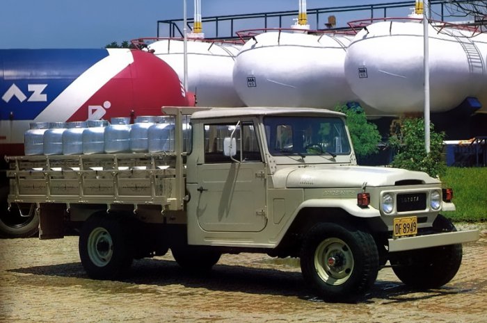 Toyota Land Cruiser. 65-й день рождения