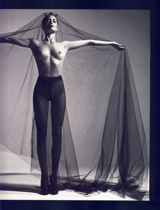 Девушки бывают разные