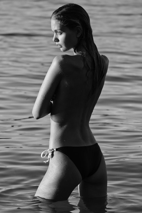 Девушки бывают разные