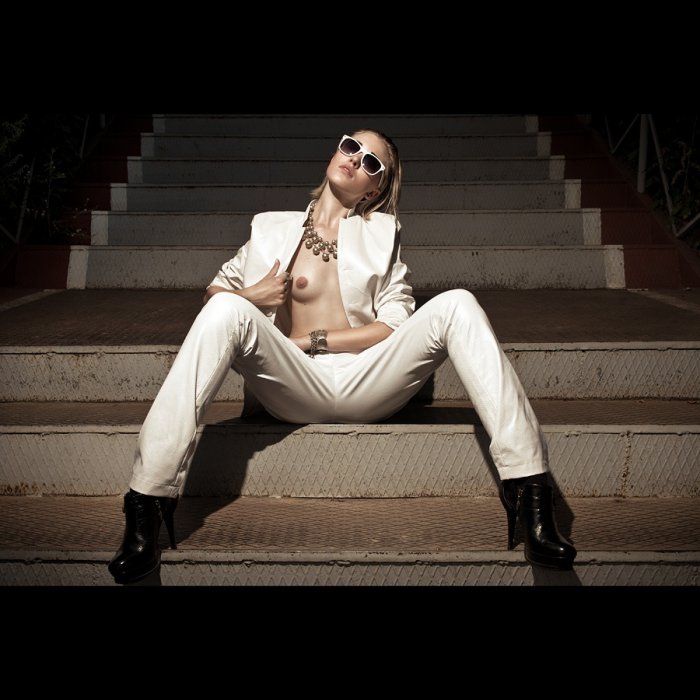 Девушки бывают разные