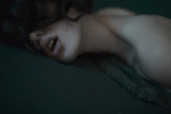 Девушки бывают разные