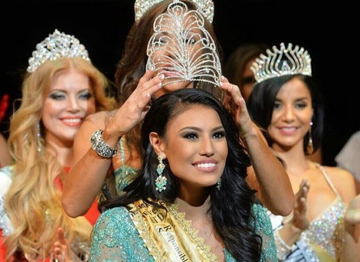 Миссис Вселенная 2015 Эшли Бернхэм