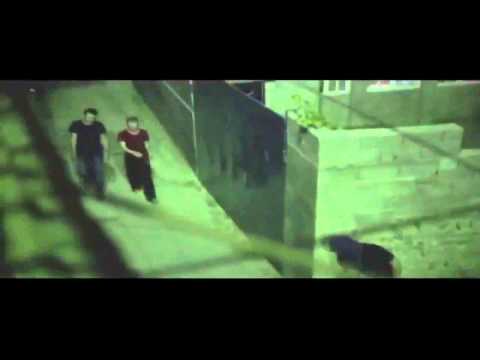 Мокрые штаны - с ножом из подворотни