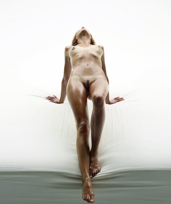 Девушки бывают разные