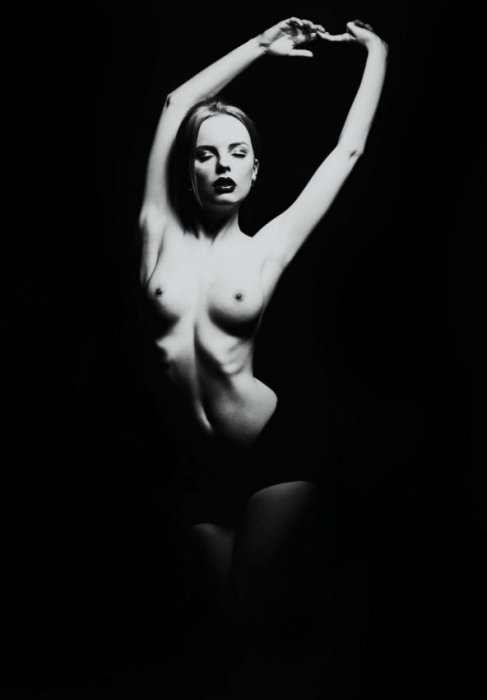 Девушки бывают разные