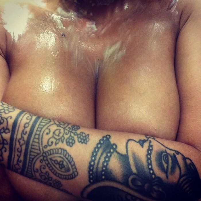 Девушки бывают разные