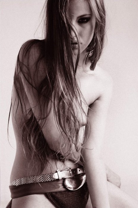 Девушки бывают разные