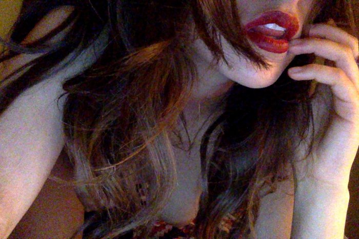 Девушки бывают разные