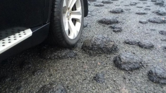 Алтайскую трассу покрыли "наноасфальтом"