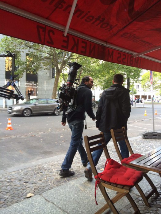 Айфон головного мозга: очереди в палатках за новыми iPhone 6s