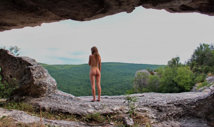 Девушки бывают разные