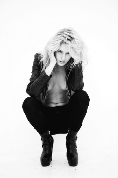 Девушки бывают разные