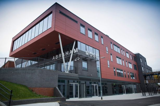 И снова секс с училкой 15-летнего парня