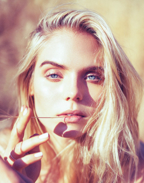 Девушки бывают разные