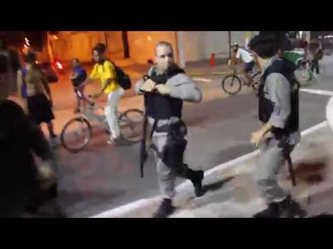 Психованный коп и его берет