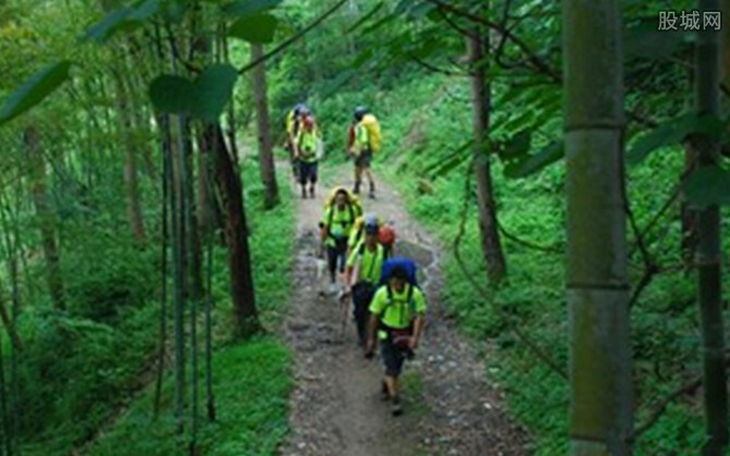 Туристов спасли чтобы оштрафовать