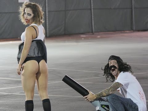 Мокрые штаны - зомби, попа, пылесос