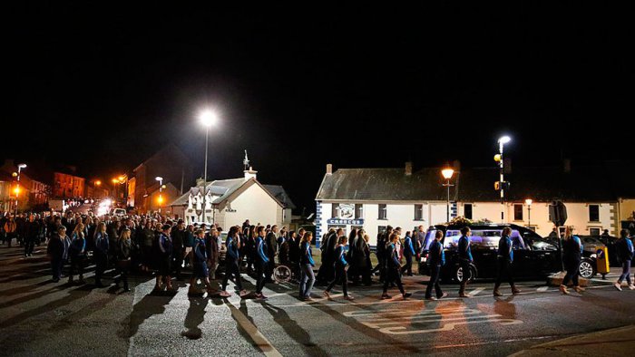 Джим Керри нёс гроб своей бывшей девушки