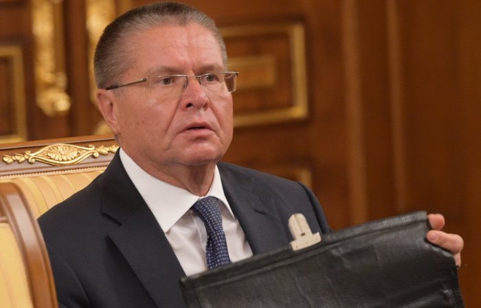 Улюкаев предлагает повысить пенсионный возраст