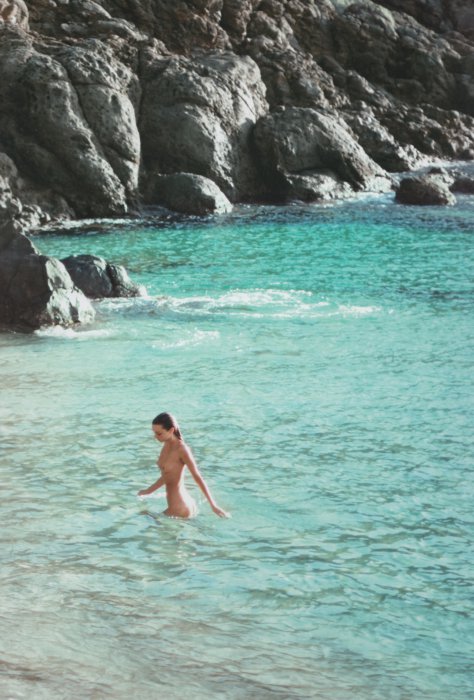 Девушки бывают разные