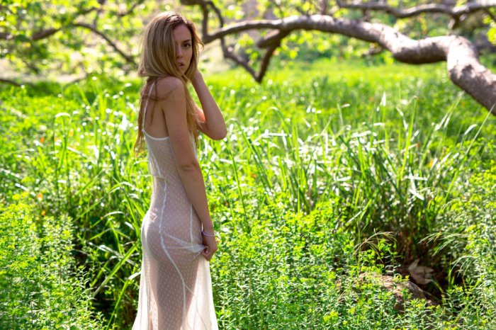 Девушки бывают разные