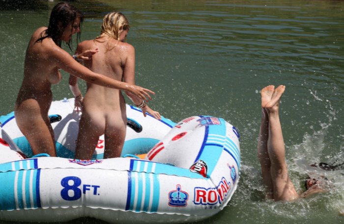 Девушки бывают разные