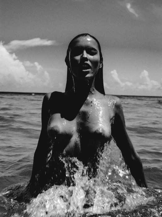 Девушки бывают разные