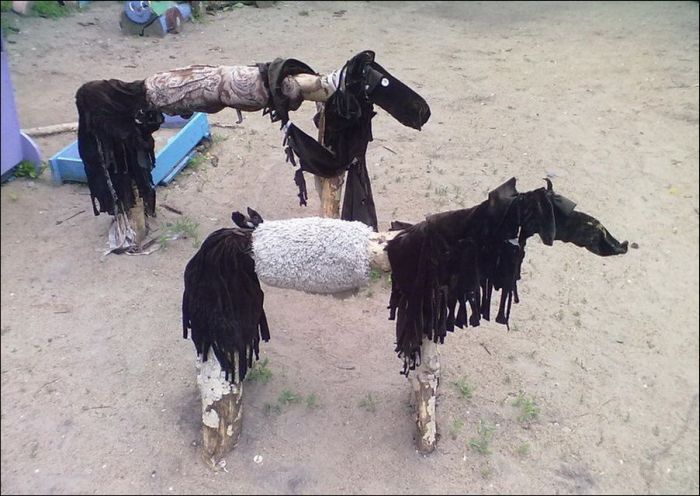 Адские твари расползаются по дворам