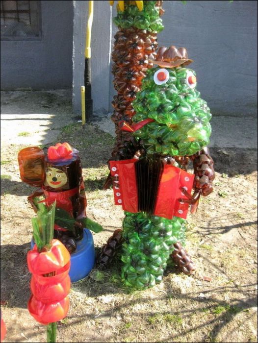 Адские твари расползаются по дворам