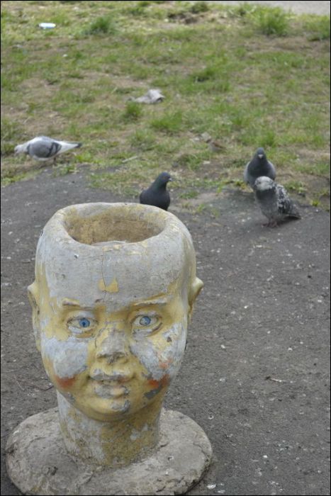 Адские твари расползаются по дворам