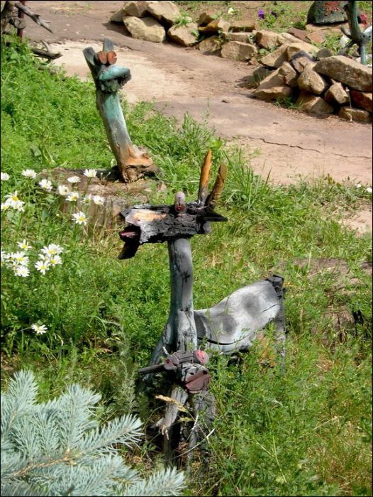 Адские твари расползаются по дворам