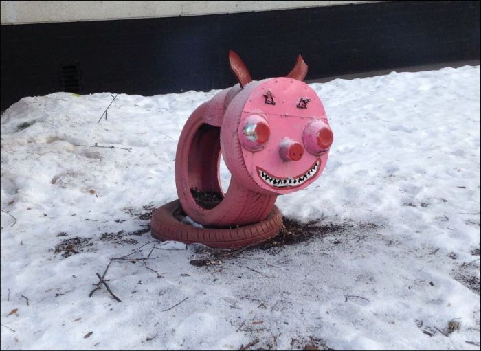 Адские твари расползаются по дворам