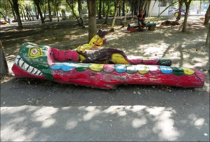 Адские твари расползаются по дворам