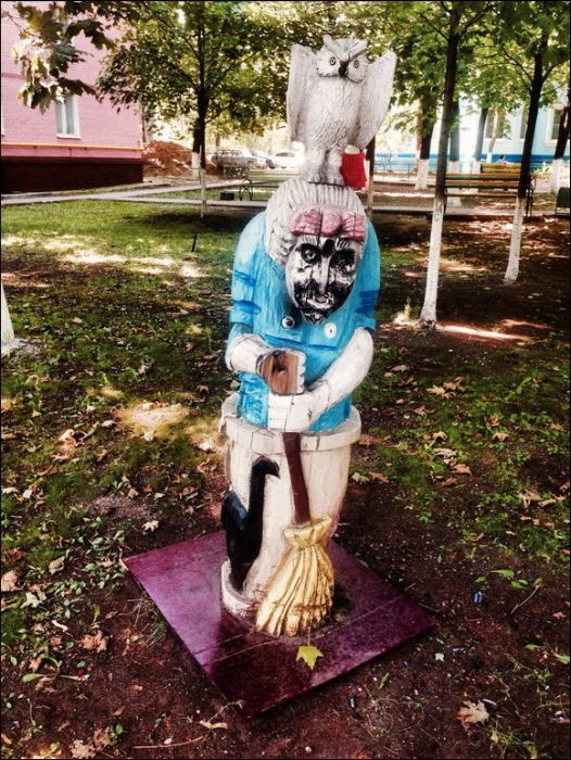 Адские твари расползаются по дворам