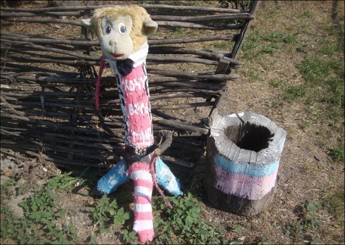 Адские твари расползаются по дворам