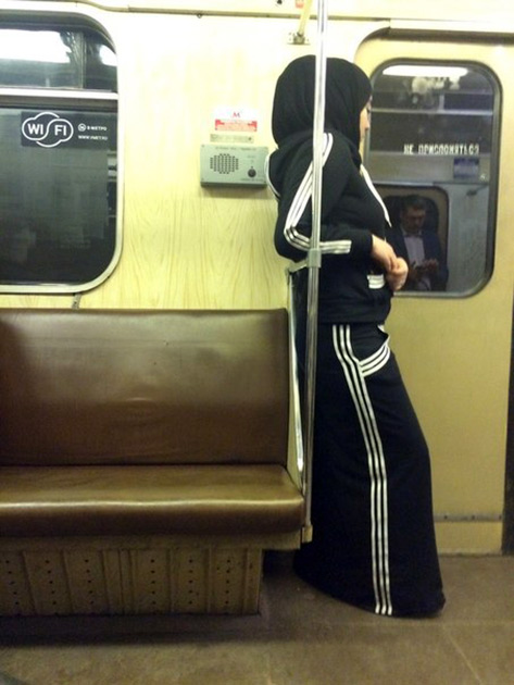 Три полоски Adidas