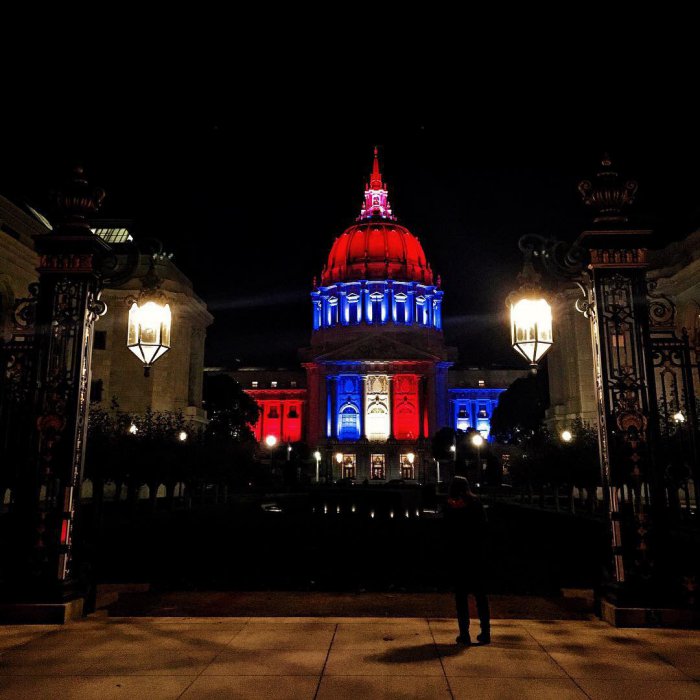 Видео из Парижа